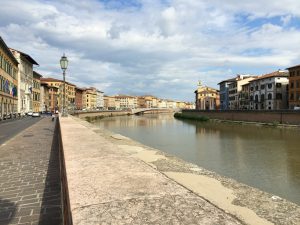 Cidade de Pisa - Rio Arno