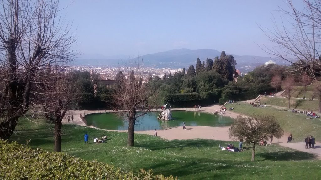 Vista do lago no Jardim de Boboli